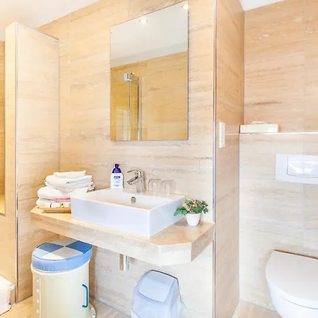 Friese-up Annersiet- 4*