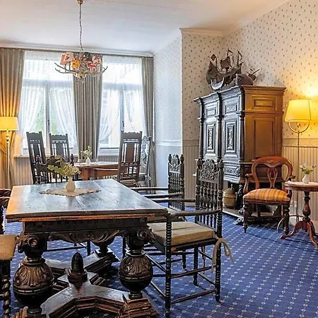 Friese-up Annersiet- 4*